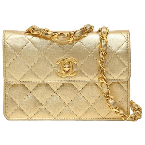 do chanel bags have real gold|vintage Chanel bag gold chain.